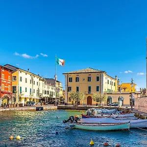 Appartamento Deluxe Residencefull Relax, Lazise